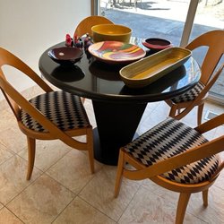 Le Shoppe Modern - This is the kitchen set I bought at one of their estate sales. I love it.