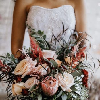 Glorious Kreations - Florals, planning, and coordination by GK - Wedding Planning Near Me Glorious Kreations - Florals, planning, and coordination by GK - Wedding Planning Near Me