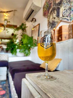Honeytree Meadery by null