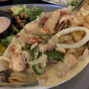 La Parrilla - Combo Lobster Seafood in Creamy White Sauce.. - Latin American Near Me - Luquillo, Puerto Rico La Parrilla - Combo Lobster Seafood in Creamy White Sauce.. - Latin American Near Me - Luquillo, Puerto Rico
