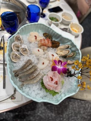 Qiao Lin Hotpot - Chicago Downtown by null