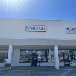 Royal Nails - Welcome to Royal Nails & Spa. Now under new owner, new management. We are upgrading our. Thank you for coming."