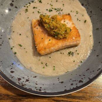 BARna - Salmon - Sports Bars Near Me - Denver, Colorado