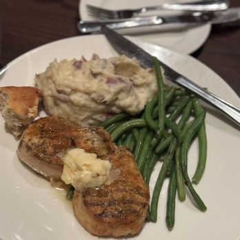 The Keg Steakhouse + Bar - Blackened Chicken - Seafood Near Me - Windsor, Ontario