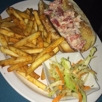 Catch22 Lobster Bar - Lobster roll - Seafood Near Me - Moncton, New Brunswick Catch22 Lobster Bar - Lobster roll - Seafood Near Me - Moncton, New Brunswick