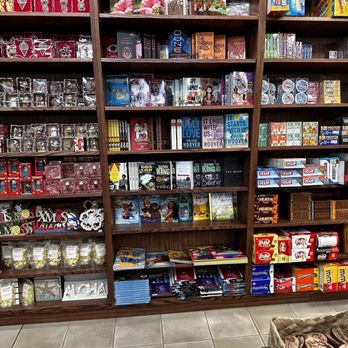 Pages & Pages - Bookstores Near Me - Honolulu, Hawaii Pages & Pages - Bookstores Near Me - Honolulu, Hawaii
