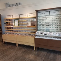 Pearle Vision - Interior Women's glasses display