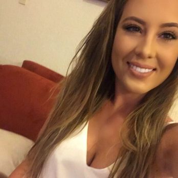Peace Love Tan - Face matches my body perfectly (which has always been my issue until coming here) and my skin is glowing after my spray tan. - Spray Tanning Near Me - San Diego, California Peace Love Tan - Face matches my body perfectly (which has always been my issue until coming here) and my skin is glowing after my spray tan. - Spray Tanning Near Me - San Diego, California