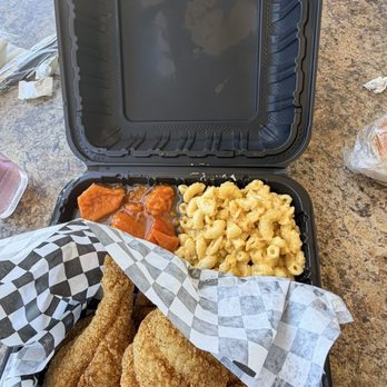 Fatsoz Kitchen - Basa yams Mac n cheese - Soul Food Near Me - Suisun City, California Fatsoz Kitchen - Basa yams Mac n cheese - Soul Food Near Me - Suisun City, California