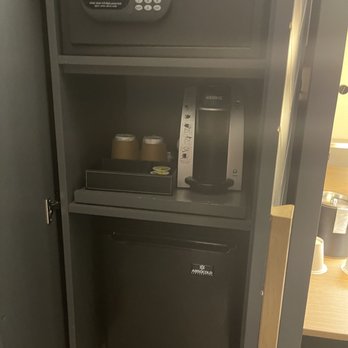 Courtyard by Marriott Boston Downtown/North Station - Has a mini fridge - Hotels Near Me - Boston, Massachusetts