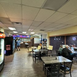 El Cupidos Express - Lots of seating inside