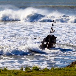 Estero Bluffs State Park - King tide swallowing the Point Estero shipwreck Jan 2023!
