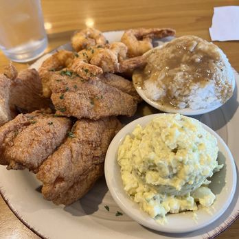 Wydia's Bistro - Fried fish, fried shrimp, potato salad, rice and gravy - American Near Me - Franklin, Virginia Wydia's Bistro - Fried fish, fried shrimp, potato salad, rice and gravy - American Near Me - Franklin, Virginia