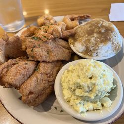 Wydia's Bistro - Fried fish, fried shrimp, potato salad, rice and gravy