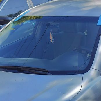 Auto Glass Ricardo - This is our work they did compared to what it looked like before - Windshield Installation & Repair Near Me - Los Angeles, California Auto Glass Ricardo - This is our work they did compared to what it looked like before - Windshield Installation & Repair Near Me - Los Angeles, California