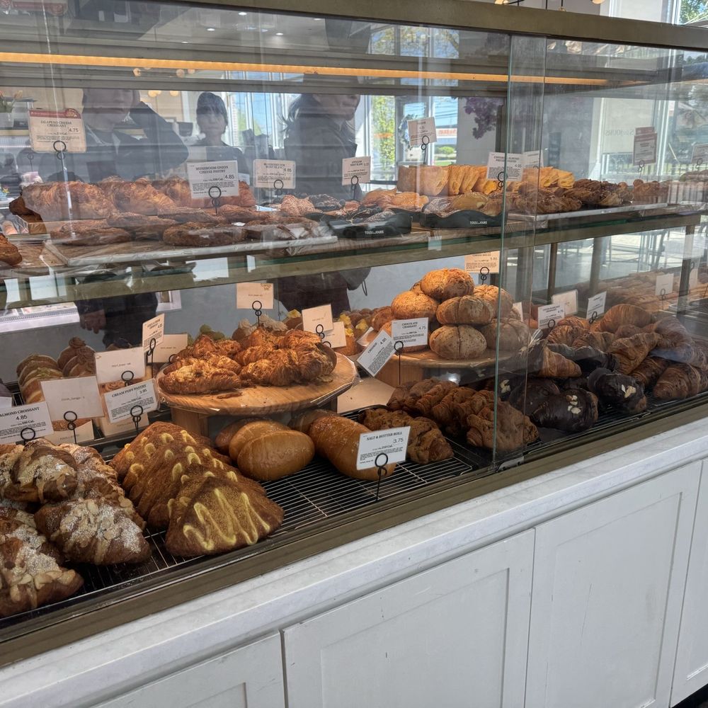 Tous Les Jours - Pastry self serving - Bakeries Near Me - Troy, Michigan Tous Les Jours - Pastry self serving - Bakeries Near Me - Troy, Michigan