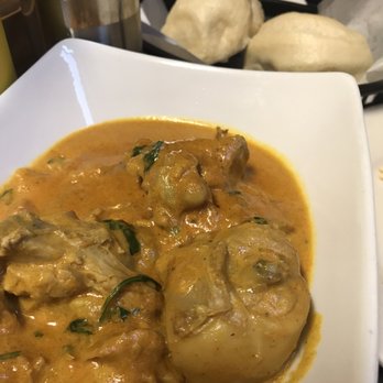 Cafe Tibet - Chicken curry and Tingmo - Himalayan/Nepalese Near Me - Brooklyn, New York