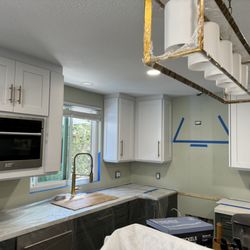 Lyova's Tiling & Laminate Excellence