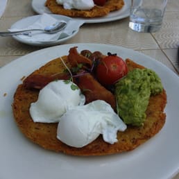 Big breakfast hash plus avo! Big breakfast hash plus avo!