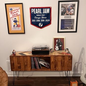 Ocean Beach Pallet - Custom record holder - Furniture Stores Near Me - El Cajon, California Ocean Beach Pallet - Custom record holder - Furniture Stores Near Me - El Cajon, California