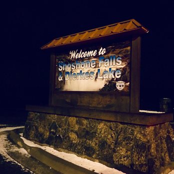 Shoshone Falls Park - Everything in the park seemed well lit at night except the falls. Darn it. - Parks Near Me - Twin Falls, Idaho Shoshone Falls Park - Everything in the park seemed well lit at night except the falls. Darn it. - Parks Near Me - Twin Falls, Idaho
