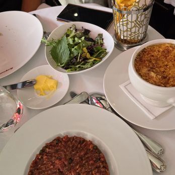 Le Fouquet's - French Near Me - Paris, 75