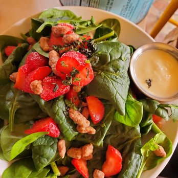 Freely Taproom & Kitchen - Strawberry salad - Beer Bar Near Me - Tempe, Arizona