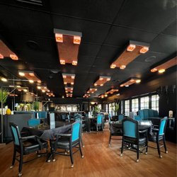 Damacios Bar & Tapas - Dining room
