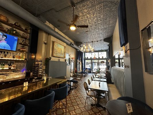 The Metropolitan On Main by null