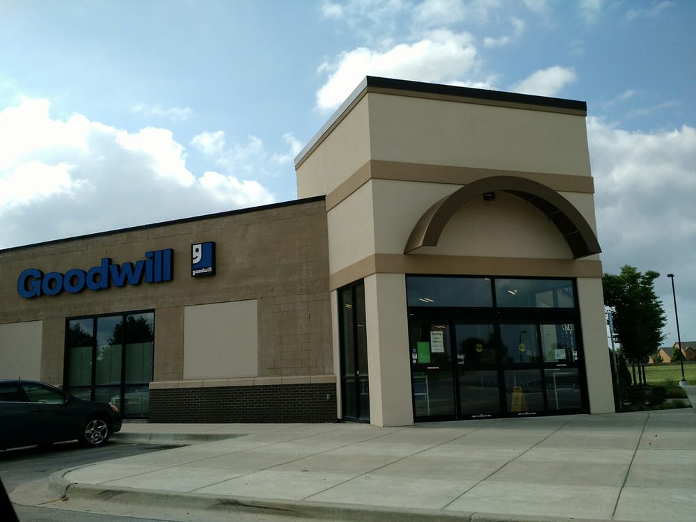 GOODWILL LIBERTY Updated September 2024 9740 N Cedar Ave, Kansas