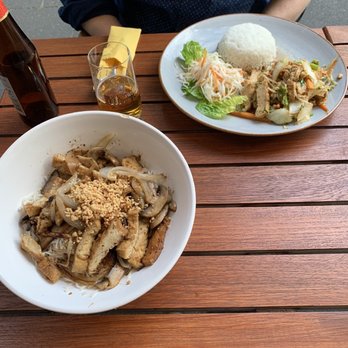Saigon - V13 Tofu Lemongrass Noodles with Peanuts V8 Fried Tofu with Vegetables and Rice - Vietnamese Near Me - Bonn, NW Saigon - V13 Tofu Lemongrass Noodles with Peanuts V8 Fried Tofu with Vegetables and Rice - Vietnamese Near Me - Bonn, NW