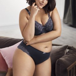 CHANGE Lingerie