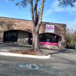 Lolis Tacos - Temple Terrace - Brand new Lolo's with nice outdoor seating