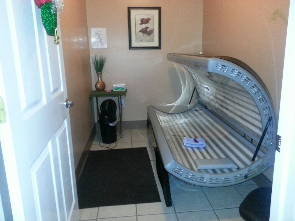 NAIL CREATIONS Updated August 2024 3015 State Rd, Ashtabula, Ohio Nail Salons Phone