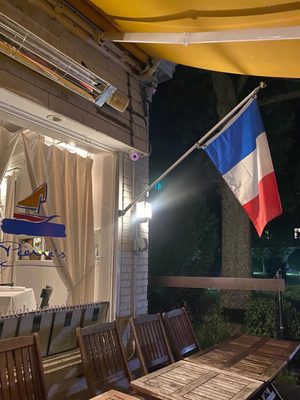 Pierre's by null