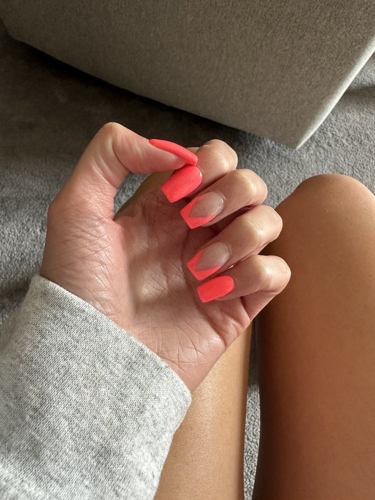 TIP TOP NAILS 67 Photos & 66 Reviews 27348 W Warren St, Dearborn