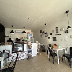 Gota A Gota Café - The inside of the quaint mother-daughter coffee shop