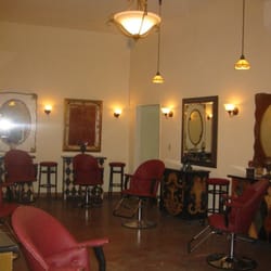Turning Heads Salon And Boutique - Cutting Room