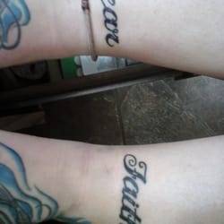 Wildcat Tattoo - Total tattoo time 20 mins. Total time in shop 45mins. (No appointment)
