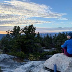 Sup Yo Adventures - Hiking and yoga.