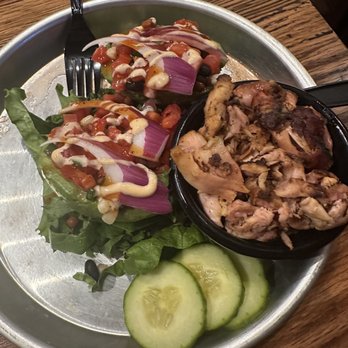 Edley's Bar-B-Que - Avocado plate with cold pulled chicken . This plate wasn't worth the $12+. - Barbeque Near Me - Nashville, Tennessee Edley's Bar-B-Que - Avocado plate with cold pulled chicken . This plate wasn't worth the $12+. - Barbeque Near Me - Nashville, Tennessee