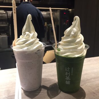 辻利茶舖 - Ice blended drinks w/ soft cream. L: red bean, R: matcha. Topped w/ Hokkaido milk soft serve - Ice Cream & Frozen Yogurt Near Me - Hong Kong, HK 辻利茶舖 - Ice blended drinks w/ soft cream. L: red bean, R: matcha. Topped w/ Hokkaido milk soft serve - Ice Cream & Frozen Yogurt Near Me - Hong Kong, HK