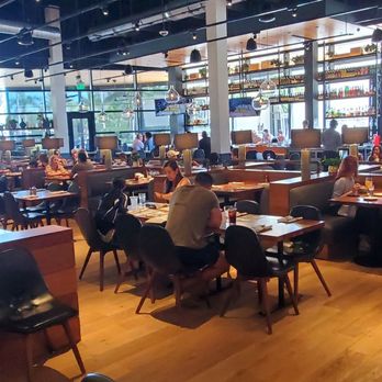 North Italia - Indoor seating. - Italian Near Me - Miami, Florida