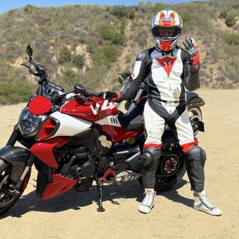 Beverly Hills Ducati - Ducati V4 - Motorcycle Dealers Near Me - Los Angeles, California Beverly Hills Ducati - Ducati V4 - Motorcycle Dealers Near Me - Los Angeles, California