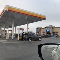 Oasis Stop ‘N Go - Nice pumps