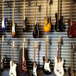 Family Music Centers - Electric Guitars