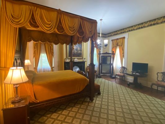Monmouth Historic Inn & Gardens by null