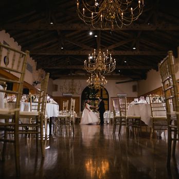 Momentailor Photography - University Club of Pasadena - Event Photography Near Me Momentailor Photography - University Club of Pasadena - Event Photography Near Me