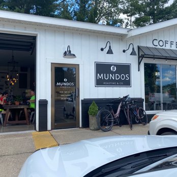 Mundos HQ - Semi open seating at Mundos! - Coffee Roasteries Near Me - Traverse City, Michigan Mundos HQ - Semi open seating at Mundos! - Coffee Roasteries Near Me - Traverse City, Michigan