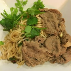 青藏牛肉麵 - Dry beef noodles